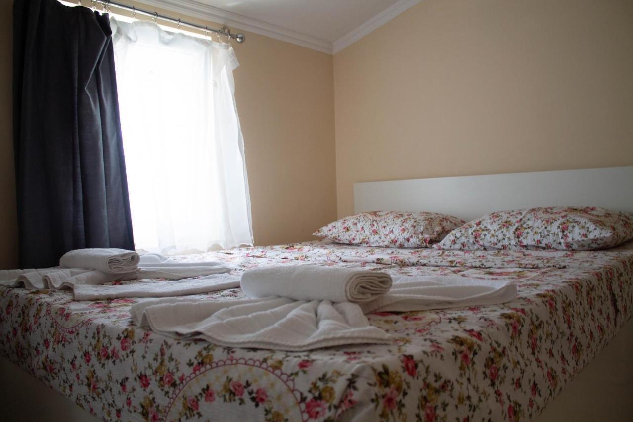 Hotel Living Suto Orizari Εξωτερικό φωτογραφία