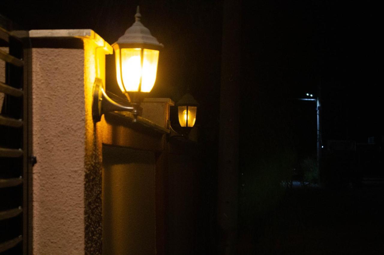 Hotel Living Suto Orizari Εξωτερικό φωτογραφία